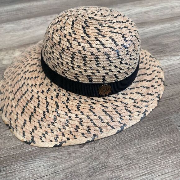 TULA Women Laurel Straw Hat UPF 50 Tan Neutral Outdoor Woven Hat Sun Shade Visor - Picture 2 of 7